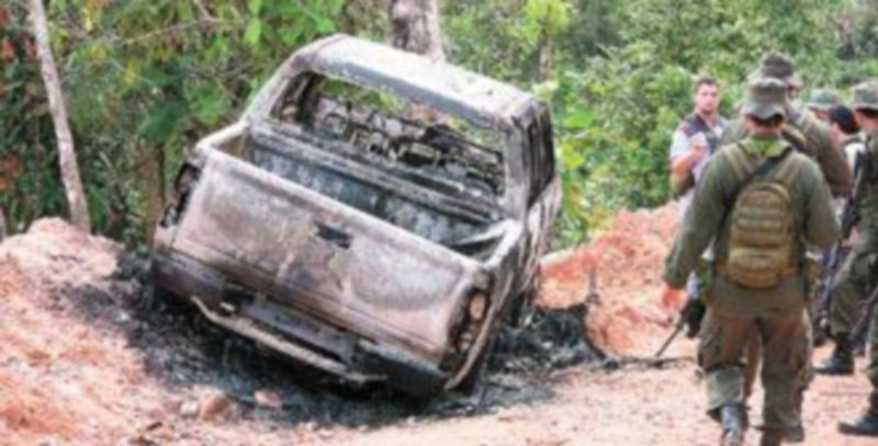 La camioneta en la que fue secuestrado el gobernador del departamento colombiano del Caquetá