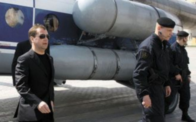 El presidente Medvédev visitó ayer por sorpresa la ciudad de Majachkala