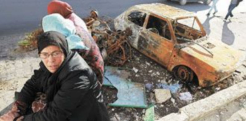 Los disturbios y manifestaciones que vive Túnez desde hace un mes han dejado cicatrices bien reconocibles en muchas de las calles de la capital. / Efe