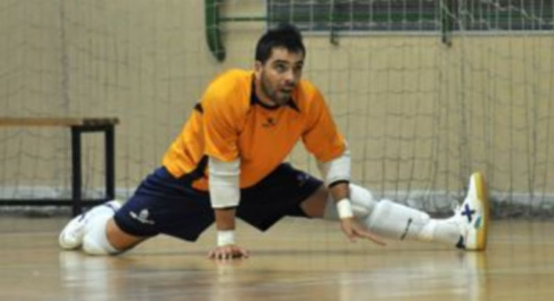 Imagen de Jesús Herrero durante un entrenamiento de pretemporada con el Caja Segovia en el Pabellón Pedro Delgado. / Juan Martín