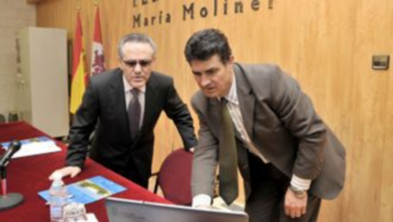 Arranz y el director del María Moliner