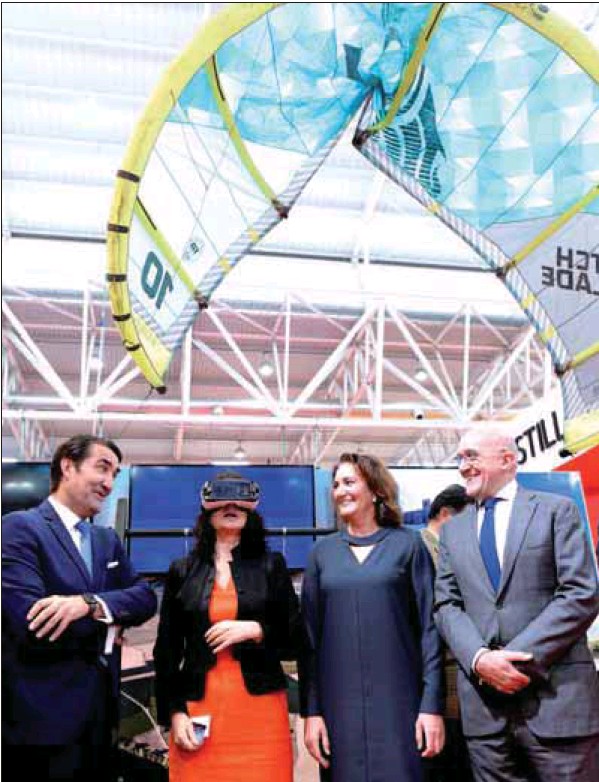 La consejera de la Junta, María Josefa García Cirac (2d.), en Intur. / EFE