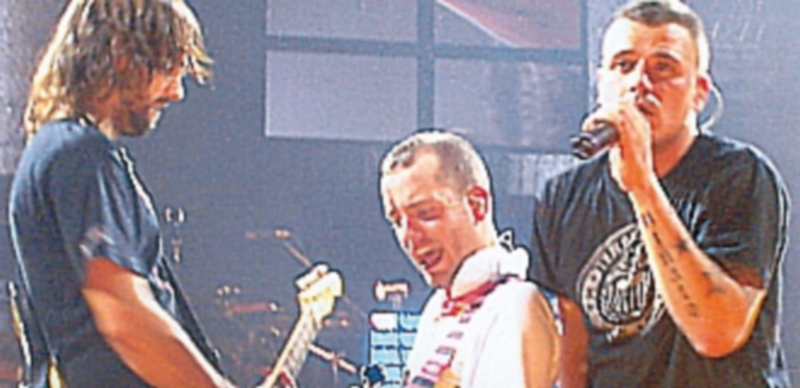 Bar Santana, donde el rock es 1 El concierto que Santana organizó con El Canto del Loco congregó a casi 10.000 segovianos. / Colección Kike Santana