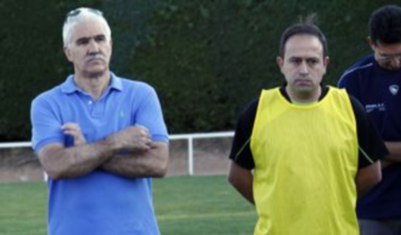 El CD La Granja, sin entrenador tras la marcha de José Luis Fernández 14 José Luis Fernández (dcha.) en una imagen de archivo en un entrenamiento del equipo./ JUAN MARTÍN