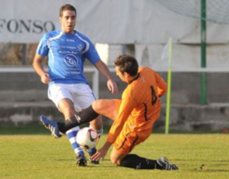 La Granja pone el contador a cero para recibir al Béjar Industrial 1 David Blázquez podrá volver a jugar tras recuperarse de su lesión. / Kamarero