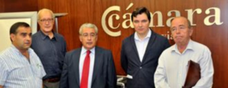 Miembros de la junta directiva de ASFOSE junto con el presidente Fernando Fernández y Rafael Aznar