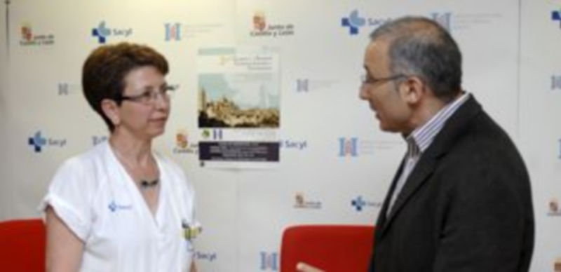 Los doctores Rosario Casado y Modesto Rey./ ALBERTO BENAVENTE