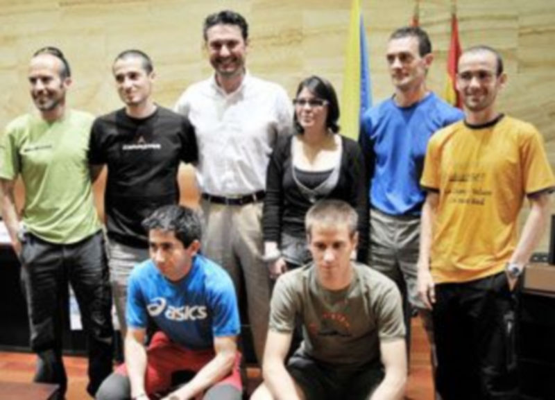 Los seis componentes del equipo granjeño