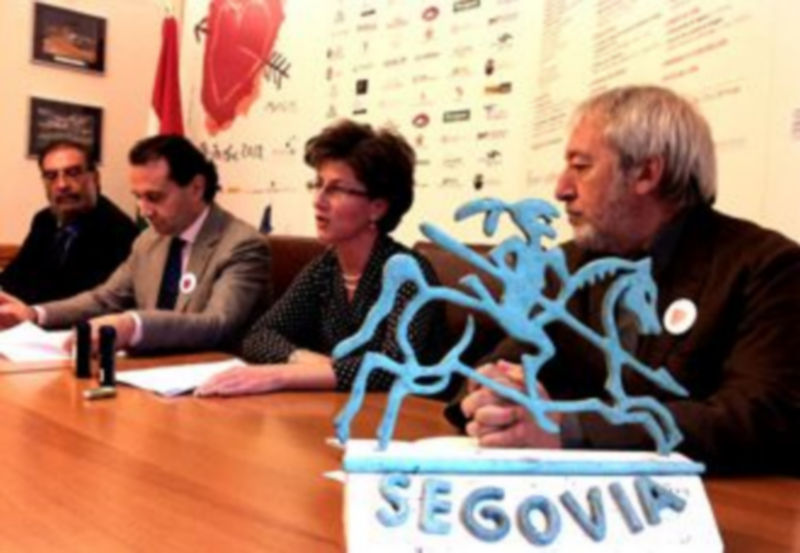 Un momento de la presentación de la muestra esta mañana en Madrid./ JUAN MARTÍN