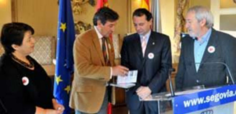 Un momento de la rueda de prensa celebrada esta mañana en el Ayuntamiento. / KAMARERO