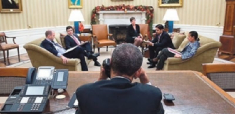 El presidente de Estados Unidos conversa con el mandatario cubano