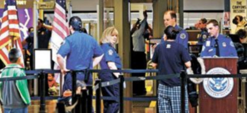 El intento de atentado contra un avión con destino a Detroit ha aumentado la seguridad en los aeropuertos. / Efe