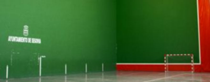 Imagen del estado actual del interior del Frontón Segovia. /El Adelantado