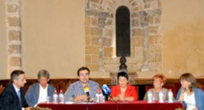 Un momento de la presentación del curso. / ALBERTO BENAVENTE