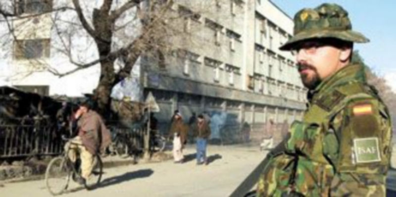 España tiene desplegados a más de un millar de efectivos en territorio afgano como contribución a Fuerza Internacional de Asistencia a la Seguridad (ISAF). / Efe