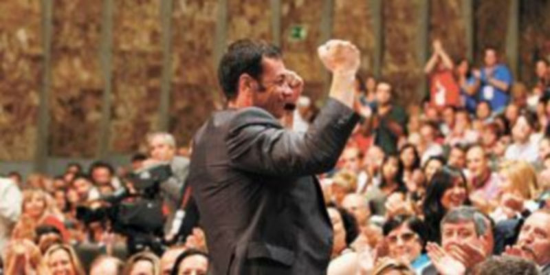 Tomás Gómez fue reelegido en septiembre de 2008 como jefe de los socialistas madrileños con amplio respaldo de los delegados del congreso regional. / Efe