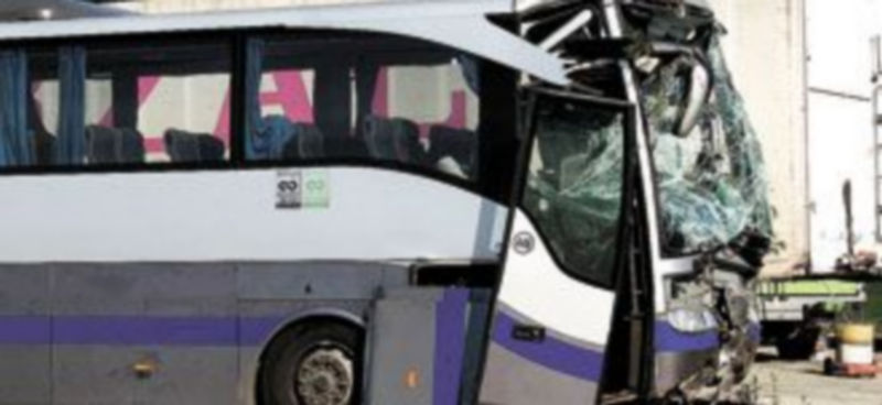 En el autobús siniestrado viajaban 15 personas y el conductor