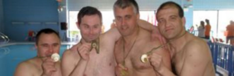 Equipo de relevos 4x5o del Club Deportivo Apadefim. / El Adelantado