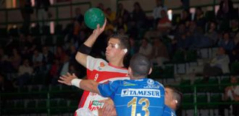 Imagen de un encuentro del Balonmano Nava de la temporada pasada. / Amaruarri