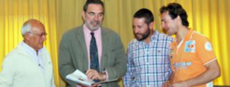 De izquierda a derecha Carlos Soler