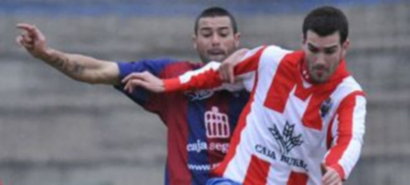 El defensa gimnástico Pablo Morales