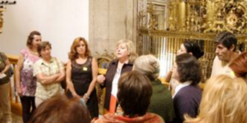 El grupo en uno de los momentos de la visita./Leo Valdez