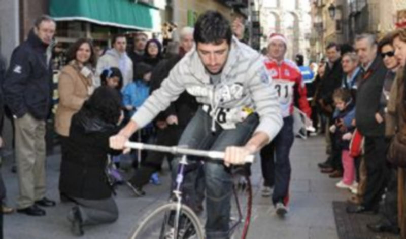 Imagen de la anterior edición de la Carrera del Pavo para bicicletas sin cadena. / Juan Martín