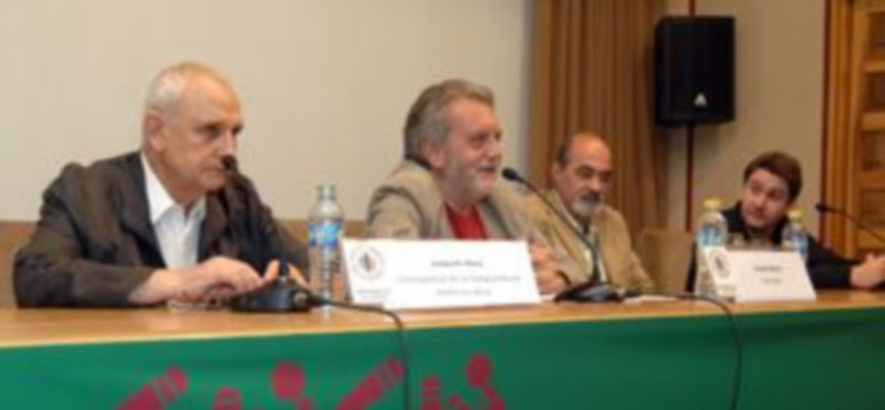 Los corresponsales expusieron sus puntos de vista sobre el panorama de la prensa./JUAN MARTÍN