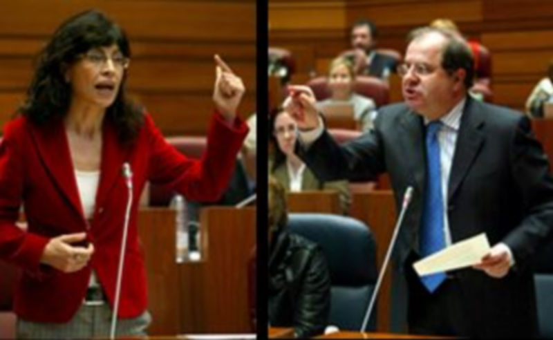 La portavoz del Grupo Socialista (izq.) y Juan Vicente Herrera (dcha.) durante sus intervenciones./ EL ADELANTADO