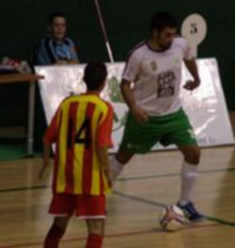 El segoviano Pochi fue el autor del único gol del Valverde frente al Loeches. / E.A.