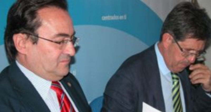 Juan Antonio Folgao (izq) y Jesús Postigo (dcha) en un momento de la rueda de prensa./ EL ADELANTADO