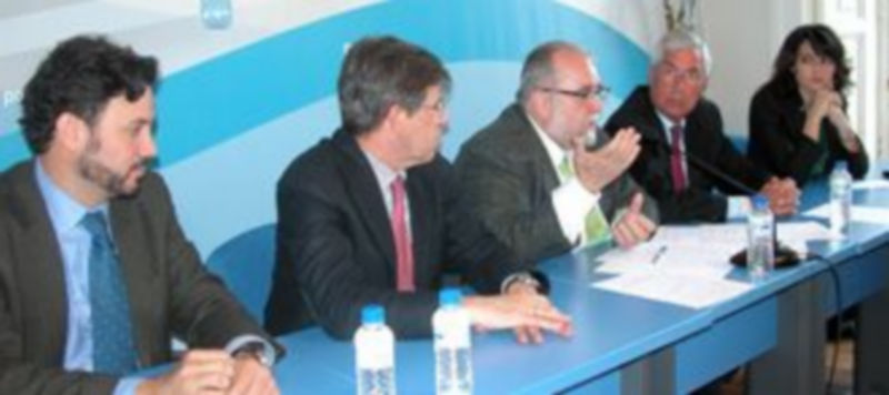 Un momento de la rueda de prensa en la sede del PP.