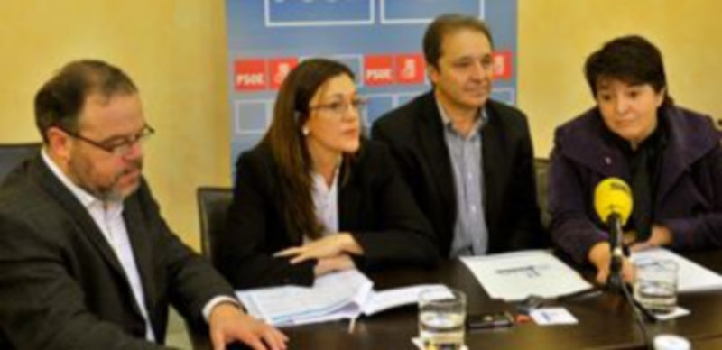 Un momento de la reunión ayer en el hotel San Facundo. / KAMARERO