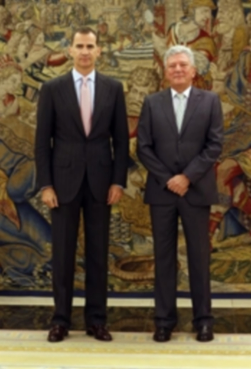 Nueva Canarias ve al Rey más "preocupado" que en enero 1 Pedro Quevedo fue el primer líder en visitar al Rey. / EFE