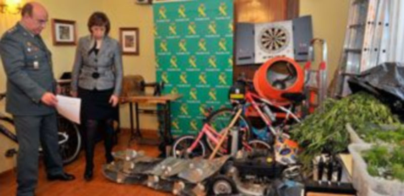 La subdelegada del Gobierno y el teniente coronel