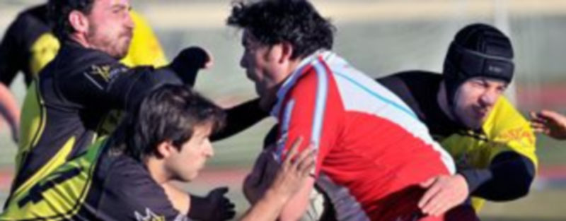 Instante de una jugada de un partido anterior de los Lobos en las pistas Antonio Prieto. / kamarero