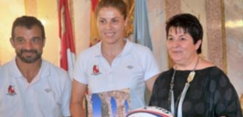 Clara Luquero (dcha)