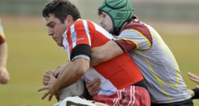 Jugada de un encuentro anterior del Azulejos Tabanera Lobos en Segovia. / J. Martín.