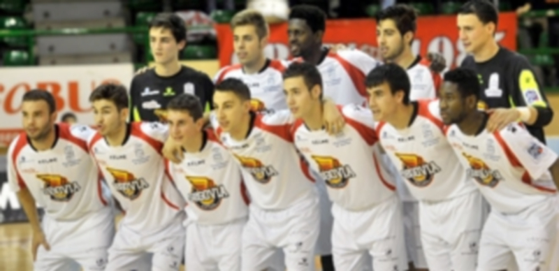 Equipo del Segovia Futsal que jugó en la noche del miércoles frente al Jumilla Montesinos los octavos de final de la Copa del Rey de fútbol sala. / Juan Martín