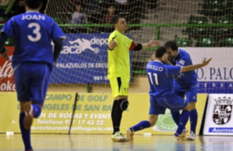 Alberto se lamenta tras encajar uno de los goles del Valdepeñas