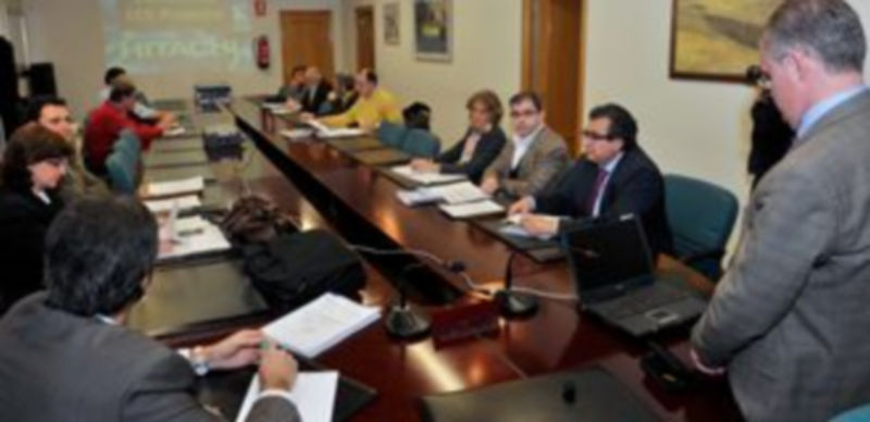 Inicio de la reunión del Consejo de Salud de Segovia. / KAMARERO