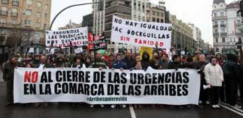 Manifestación por las calles de Valladolid en defensa de la sanidad rural./ ICAL