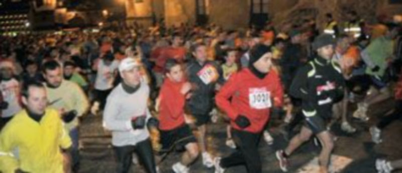Instante de la salida de la anterior edición de la San Silvestre segoviana. / Kamarero