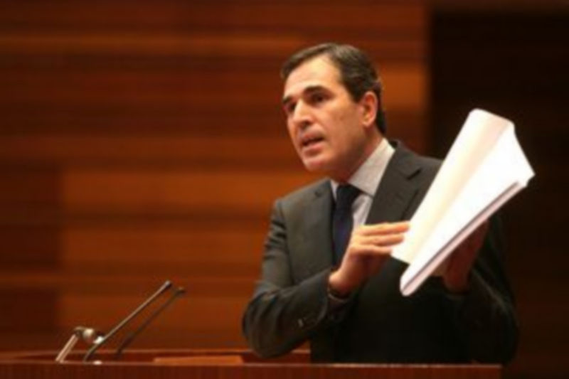 Juan José Sanz Vitorio durante un Pleno de las Cortes de Castilla y Léon