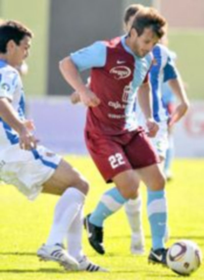 Maikel fue titular con la Segoviana en el encuentro de ida ante la Real B. Hoy