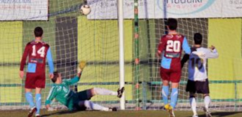 De esta forma consiguió el Burgos el gol que significó el 0-1 y que terminó siendo definitivo para la suerte del encuentro. El balón