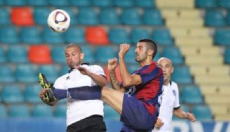 El central de la Gimnástica Segoviana