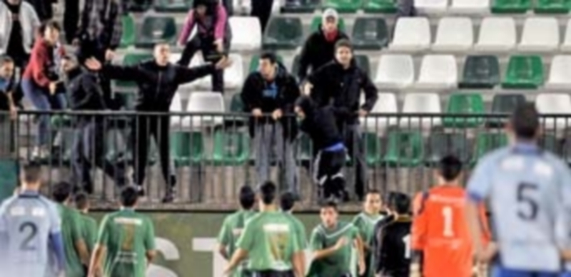 Un momento de los incidentes que se produjeron en La Albuera. / Juan Martín