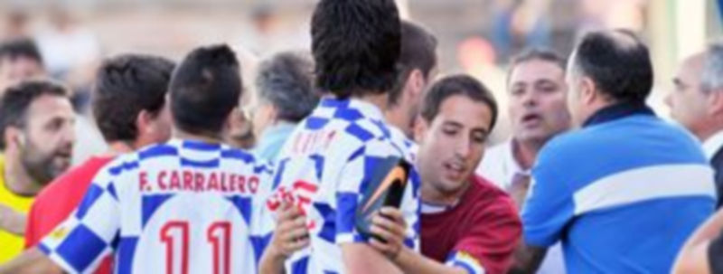 Durante los últimos minutos de partido hubo una tangana que afortunadamente no pasó a mayores./ Kamarero