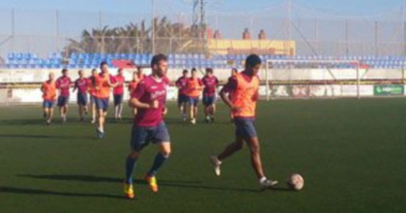 Imagen del entrenamiento de ayer de la Gimnástica Segoviana en el campo del San Isidro